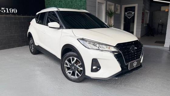 NISSAN KICKS 1.6 16V FLEXSTART SENSE XTRONIC NISSAN KICKS 1.6 16V FLEXSTART SENSE XTRONIC
